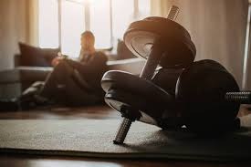 曼晚：曼联决定让莱昂先在青训梯队效力，以适应英格兰足球